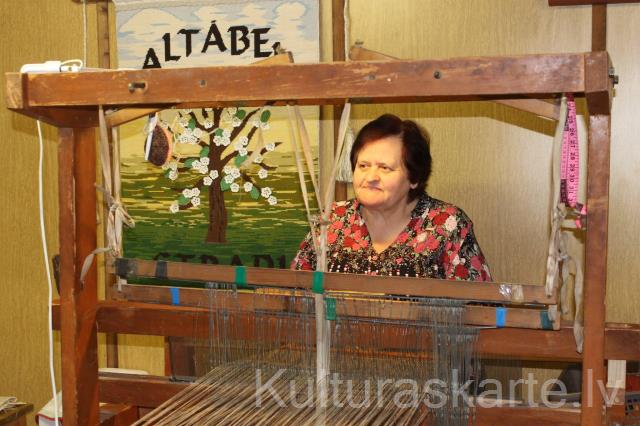 "Satiec savu meistaru"